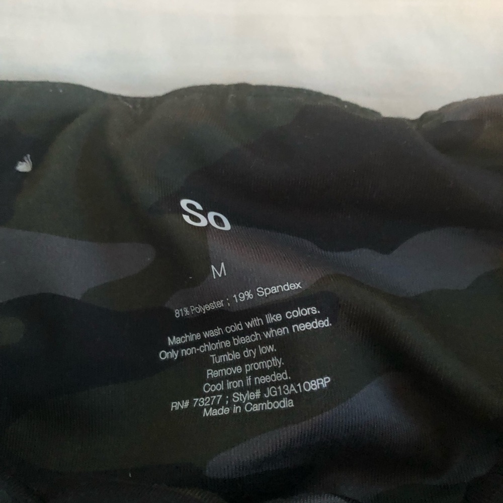 Women’s Camo Leggings